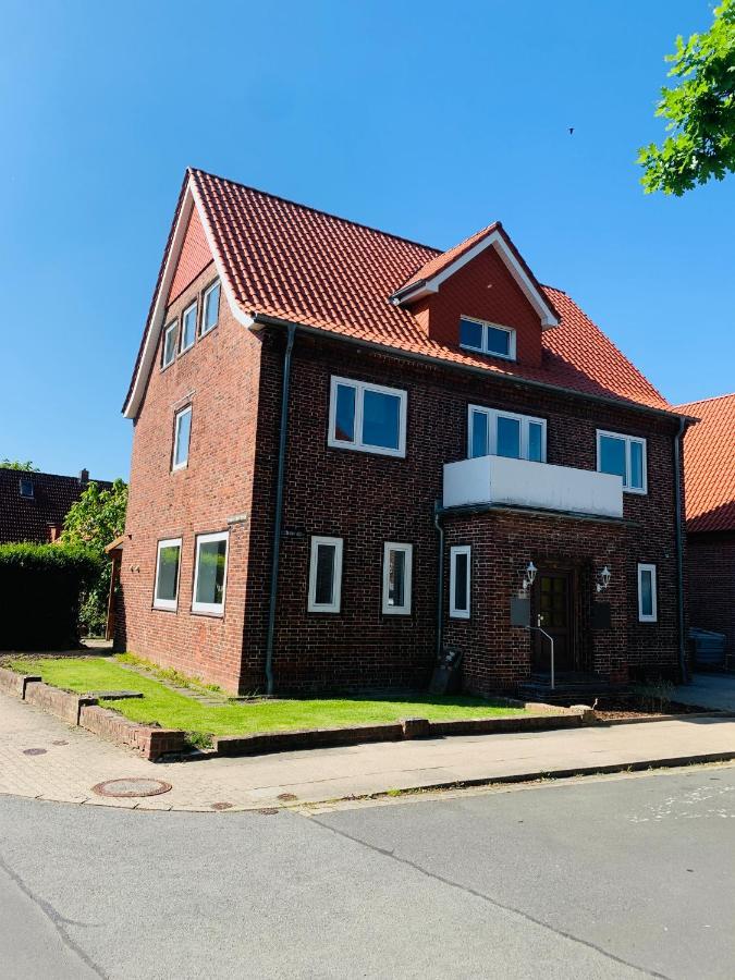 LIVING Kernsanierte Ferienwohnungen - Gemütlich - Netflix - Voll ausgestattet Brunsbuttel Exterior foto