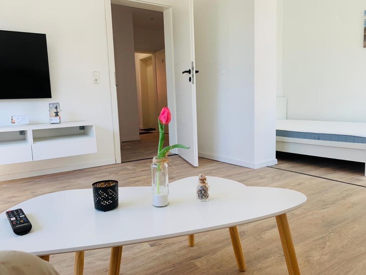 LIVING Kernsanierte Ferienwohnungen - Gemütlich - Netflix - Voll ausgestattet Brunsbuttel Exterior foto